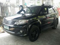 SELLING TOYOTA Fortuner G 4x2 2012