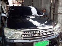 SELLING TOYOTA Fortuner G Metallic dark gray