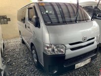 2018 TOYOTA Hiace 3.0 Commuter Manual Silver 