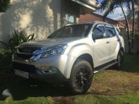 2017 Isuzu MUX - 4x2 LS - automatic transmission