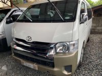 TOYOTA Hiace 3.0 GL Grandia 2017 Manual White 