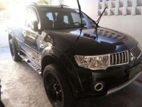 SELLING MITSUBISHI Montero glsv 2012 Model