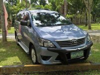 Selling my TOYOTA Innova 2012 E Fresh and low mileage