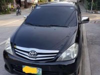 TOYOTA Innova V diesel automatic 2010 model