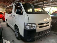 2017 TOYOTA Hiace Commuter 30 Manual White