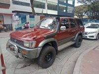 SELLING Toyota Hilux surf 1992