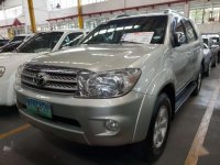 2011 Toyota Fortuner G gas FOR SALE