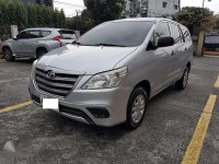 2014 TOYOTA Innova E Automatic 2.0 Gasoline