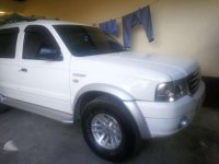 Like new Ford Everest for sale