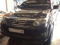 SELLING Toyota Fortuner 2012