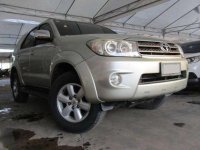 2010 Toyota Fortuner 4X2 2.5 G DSL AT P 728,000 only!