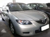 2011 MAZDA 3 . a-t . very smooth . well kept . cdmp3 . airbag 