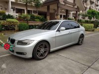 Selling Garage queen Bmw 318i 2012