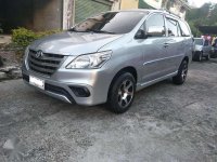 Toyota Innova 2014 manual Diesel