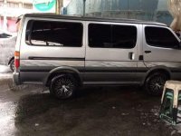 Toyota Hiace gl 2003 gasoline 2.0 local unit