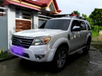 Ford Everest 2010 AT Limited 3rd Generation Top of the Line