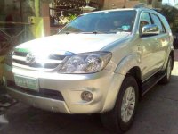 TOYOTA Fortuner g 2006 diesel matic no issue 570k only