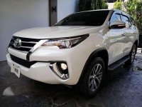 2017 Toyota Fortuner V 4x2 AT FOR SALE