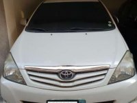 Toyota Innova G Diesel AT 2012 Pearl White