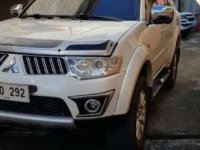 SELLING MITSUBISHI Montero gls v 2012