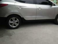 2010 Hyundai Tucson 2010 gas manual FOR SALE