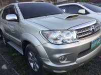 2011 Toyota Fortuner 3.0 V 4x4 AT Top of the Line CRDI Turbo