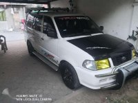 Toyota Revo 2001 manual efi for sale