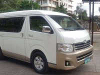 Toyota Hi-Ace Super Grandia 2012 automatic transmission