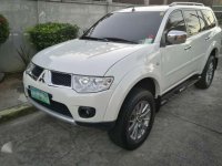 2011 Mitsubishi Monterosport / Montero GLS Pearl White