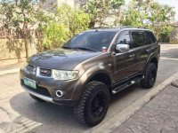 2013 Mitsubishi Montero gtv 4x4 automatic FOR SALE