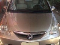 Selling Honda City 2004