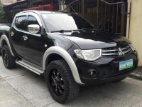 Selling Mitsubishi Strada 2010 MT