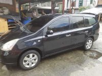 Selling Nissan Grand Livina 2011