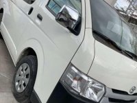 2018 Toyota Hiace Commuter manual white