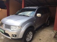 SELLING MITSUBISHI Montero sports gls 2010