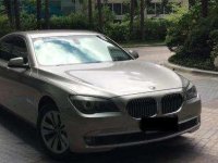 Selling well-maintained BMW 730i 2011