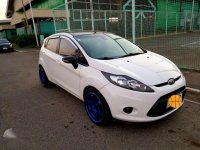 Ford Fiesta SE like new for sale
