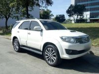 RUSH SALE 2014 Toyota Fortuner 2.5V Automatic