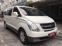 Hyundai Starex 2010 Model slightly use