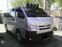 SELLING TOYOTA Hiace van commuter 2015