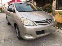 2011 Toyota Innova E for sale 