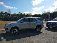 Toyota Fortuner G 2014 model 4x2 diesel Manual transmission