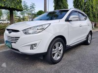 Hyundai Tucson 2014 contact me via my Gmail: michaelpolo130 gmail.com