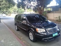 2012 Chyrysler Town and Country minivan 3.6l v6 gas limited