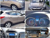 2012 Hyundai Tucson  Top of the line Excellent condition 2.0 Gas Engine