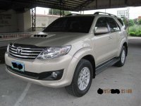 SELLING TOYOTA Fortuner g matic 2013