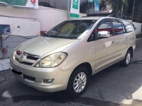 Toyota Innova G 25 Turbo Diesel Engine Automatic 2008 Model