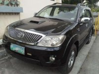 Toyota Fortuner V 4x4 (top of the line)