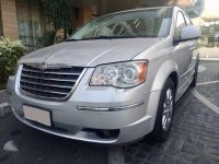 2008 Chrysler Town and Country Silver Automatic transmission
