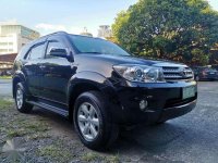 2011 Toyota Fortuner G Gas for sale 
